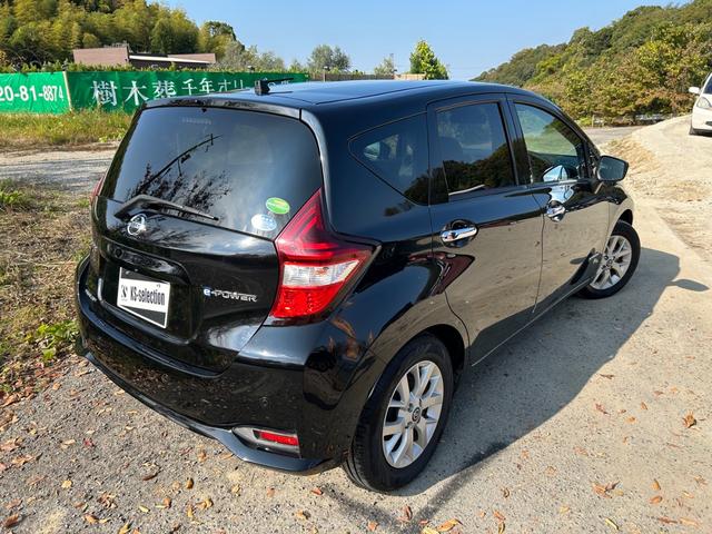 ノート e-パワー メダリスト H30ノートeパワーメダリスト Bluetooth バックカメラ プッシュスタート パワーウィンドウ オートエアコン オートライト 障害物センサー 衝突被害軽減ブレーキ レーンキープアシスト横滑り防止(3枚目)