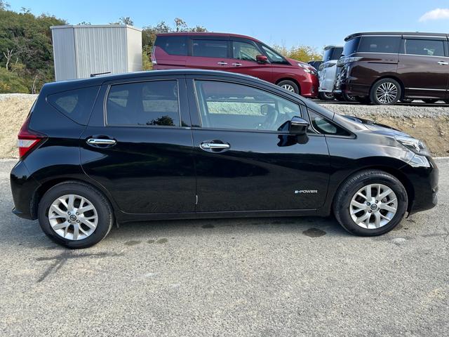 ノート e-パワー メダリスト H30ノートeパワーメダリスト Bluetooth バックカメラ プッシュスタート パワーウィンドウ オートエアコン オートライト 障害物センサー 衝突被害軽減ブレーキ レーンキープアシスト横滑り防止(7枚目)