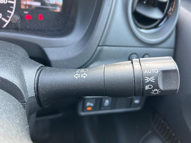 ノート e-パワー メダリスト H30ノートeパワーメダリスト Bluetooth バックカメラ プッシュスタート パワーウィンドウ オートエアコン オートライト 障害物センサー 衝突被害軽減ブレーキ レーンキープアシスト横滑り防止(16枚目)