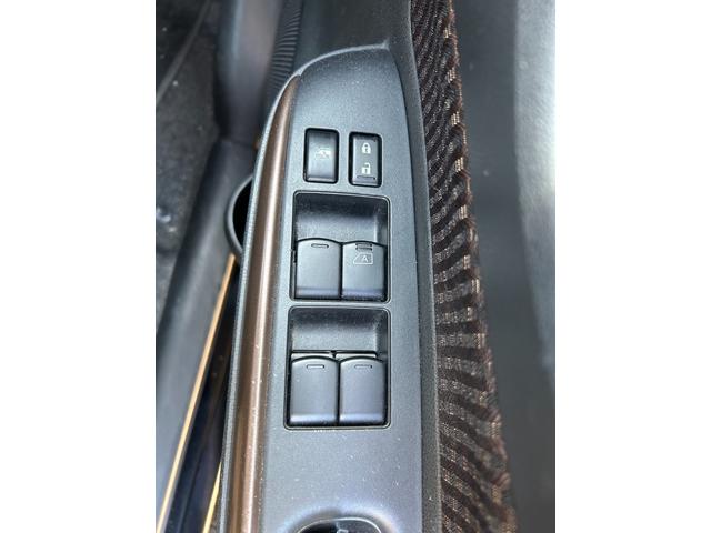 ノート e-パワー メダリスト H30ノートeパワーメダリスト Bluetooth バックカメラ プッシュスタート パワーウィンドウ オートエアコン オートライト 障害物センサー 衝突被害軽減ブレーキ レーンキープアシスト横滑り防止(25枚目)