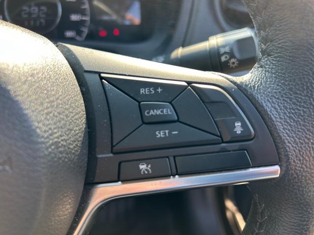 ノート e-パワー メダリスト H30ノートeパワーメダリスト Bluetooth バックカメラ プッシュスタート パワーウィンドウ オートエアコン オートライト 障害物センサー 衝突被害軽減ブレーキ レーンキープアシスト横滑り防止(27枚目)