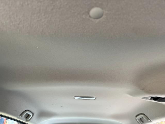 天井周りシミや汚れなど無く、比較的綺麗に保たれています！