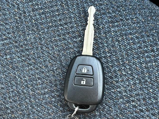 キーレス　ボタン操作でドアの解錠・施錠が行えます！