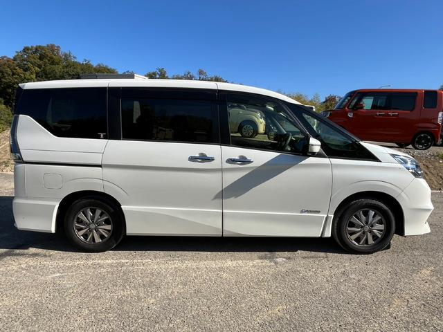 セレナ e-パワー ハイウェイスターV 全周囲カメラ バックカメラ パーキングアシストレーン 両側電動スライドドア ステアリングヒーター Bluetooth 衝突被害軽減ブレーキ 横滑り防止 インテリジェントルームミラー(5枚目)