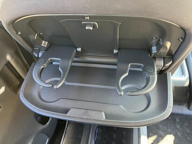 セレナ e-パワー ハイウェイスターV 全周囲カメラ バックカメラ パーキングアシストレーン 両側電動スライドドア ステアリングヒーター Bluetooth 衝突被害軽減ブレーキ 横滑り防止 インテリジェントルームミラー(38枚目)