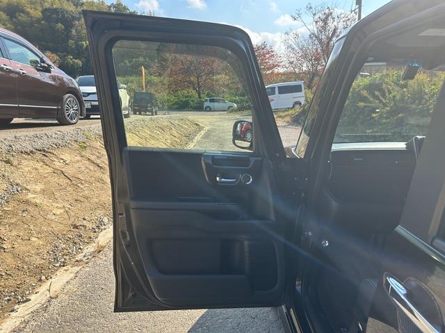 N-BOX G・Lターボホンダセンシング Bluetooth バックカメラ 両側電動スライドドア スマートキー プッシュスタート 横滑り防止 衝突被害軽減ブレーキ レーンキープアシスト パワーウィンドウ オートエアコン オートライト(47枚目)