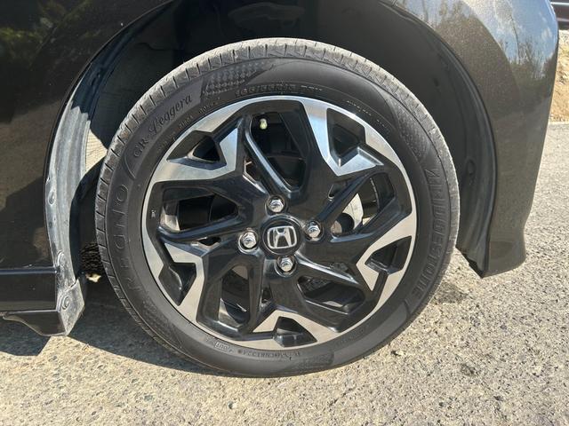 N-BOX G・Lターボホンダセンシング Bluetooth バックカメラ 両側電動スライドドア スマートキー プッシュスタート 横滑り防止 衝突被害軽減ブレーキ レーンキープアシスト パワーウィンドウ オートエアコン オートライト(50枚目)