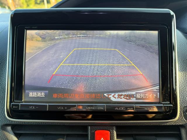 バックカメラモニター　駐車時、後進時も死角が減って思わぬ事故の防止にも役立ち、安心です♪