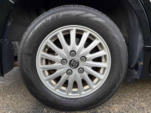 純正アルミホイール　純正アルミは精度が高く、走行安定性・デザイン性ともに優れています！！