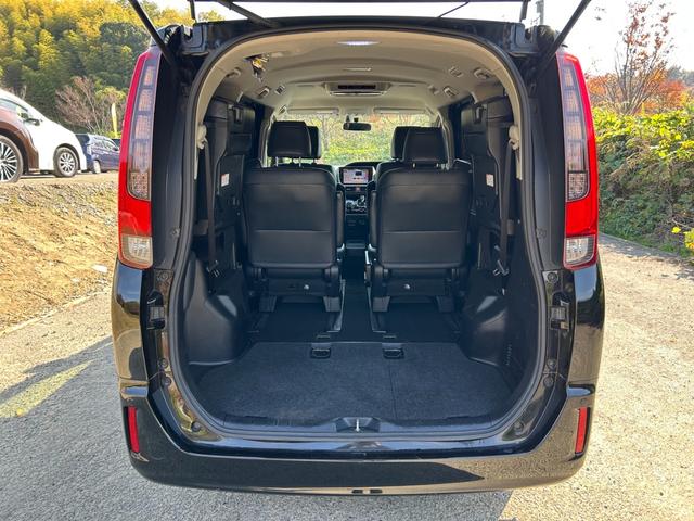 シートを格納して頂くと更に広く使って頂けます