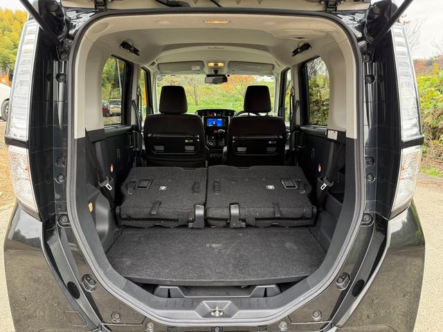 シートを格納して頂くと更に広く使って頂けます