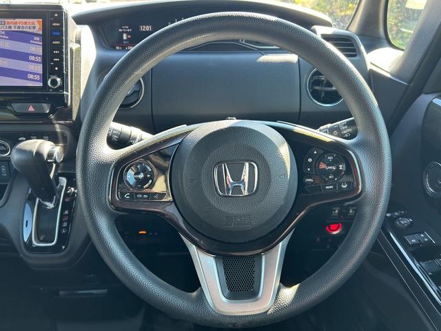 Ｎ－ＢＯＸカスタム Ｇ・Ｌホンダセンシング　両側電動スライドドア　オートエアコン　スマートキー　Ｂｌｕｅｔｏｏｔｈ　横滑り防止　レーンキープアシスト　衝突被害軽減ブレーキ　ＥＴＣ　　オートライト　プッシュスタート（15枚目）