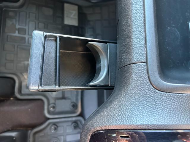 Ｎ－ＢＯＸカスタム Ｇ・Ｌホンダセンシング　両側電動スライドドア　オートエアコン　スマートキー　Ｂｌｕｅｔｏｏｔｈ　横滑り防止　レーンキープアシスト　衝突被害軽減ブレーキ　ＥＴＣ　　オートライト　プッシュスタート（31枚目）