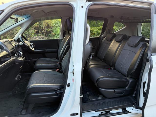 フリード＋ハイブリッド 　ハイブリッドＧホンダセンシングＣパッケージ　スマートキー　ＥＴＣ　ドライブレコーダー　両側電動スライドドア　横滑り防止　衝突被害軽減ブレーキ　バックモニター　サンシェード（9枚目）