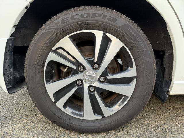 フリード＋ハイブリッド 　ハイブリッドＧホンダセンシングＣパッケージ　スマートキー　ＥＴＣ　ドライブレコーダー　両側電動スライドドア　横滑り防止　衝突被害軽減ブレーキ　バックモニター　サンシェード（47枚目）