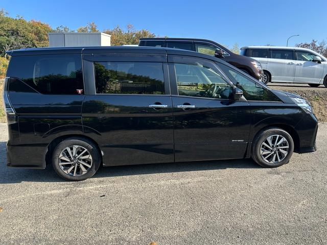 セレナ ハイウェイスターV スマートキー ETC 両側電動スライドドア フリップダウンモニター フルセグTV オートライト オートエアコン 純正ステアリング(7枚目)