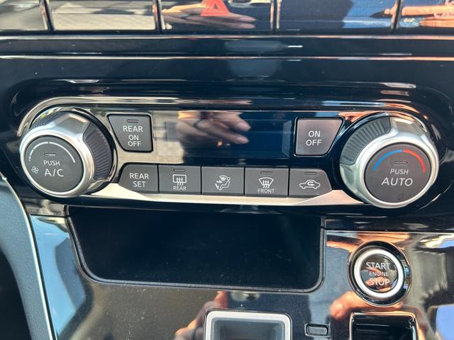 セレナ ハイウェイスターV スマートキー ETC 両側電動スライドドア フリップダウンモニター フルセグTV オートライト オートエアコン 純正ステアリング(19枚目)