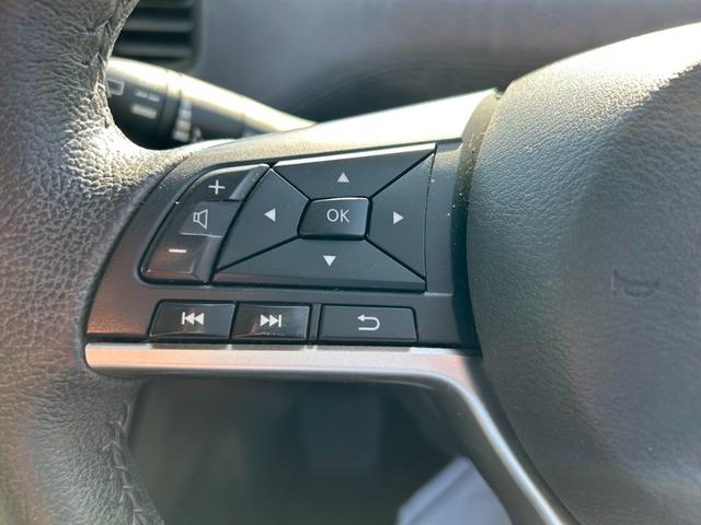 セレナ ハイウェイスターV スマートキー ETC 両側電動スライドドア フリップダウンモニター フルセグTV オートライト オートエアコン 純正ステアリング(21枚目)