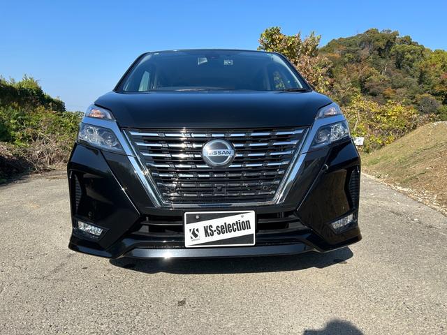 セレナ ハイウェイスターV スマートキー ETC 両側電動スライドドア フリップダウンモニター フルセグTV オートライト オートエアコン 純正ステアリング(32枚目)