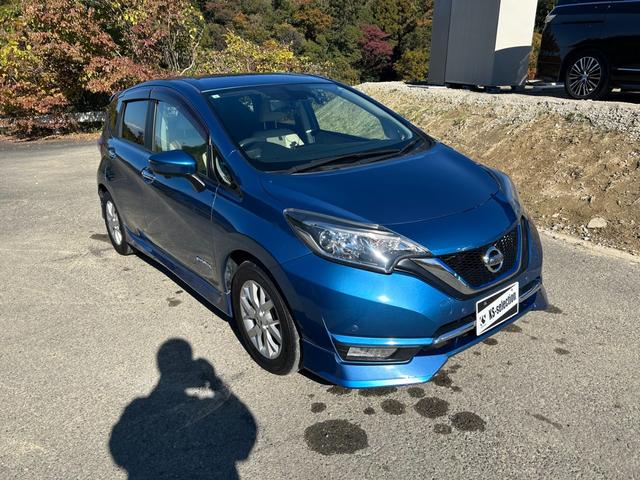 ノート ｅ－パワー　メダリスト　全周囲カメラ　バックカメラ　障害物センサー　衝突被害軽減ブレーキ　横滑り防止　レーンキープアシスト　スマートキー　オートエアコン　オートライト（34枚目）