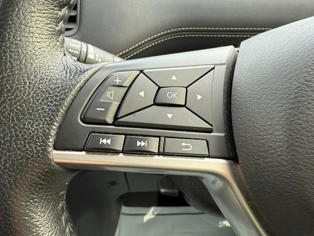 セレナ ハイウェイスター　スマートキー　ＥＴＣ　Ｂｌｕｅｔｏｏｔｈ　両側電動スライドドア　フリップダウンモニター　アラウンドビューモニター　サンシェード　横滑り防止　衝突被害軽減ブレーキ（24枚目）