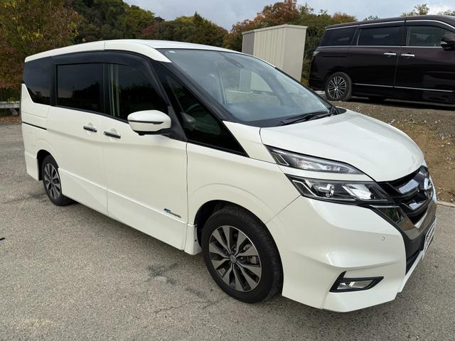 セレナ ハイウェイスター　スマートキー　ＥＴＣ　Ｂｌｕｅｔｏｏｔｈ　両側電動スライドドア　フリップダウンモニター　アラウンドビューモニター　サンシェード　横滑り防止　衝突被害軽減ブレーキ（41枚目）