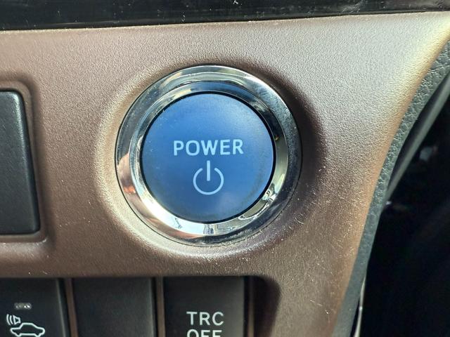 TOYOTA ESQUIRE HYBRID GI