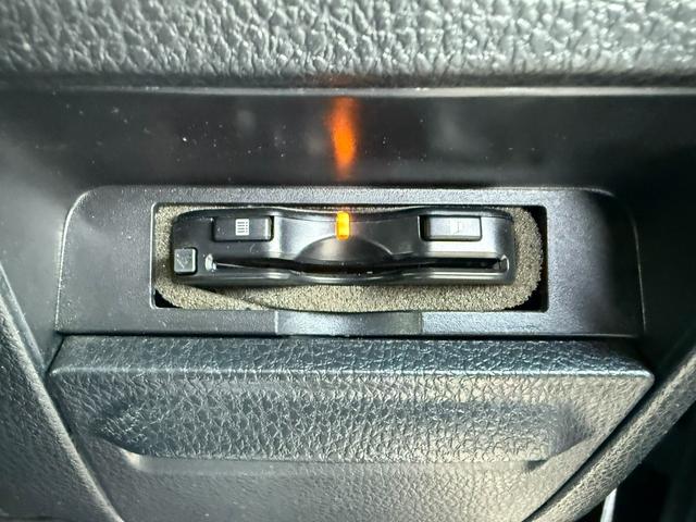 TOYOTA ESQUIRE HYBRID GI