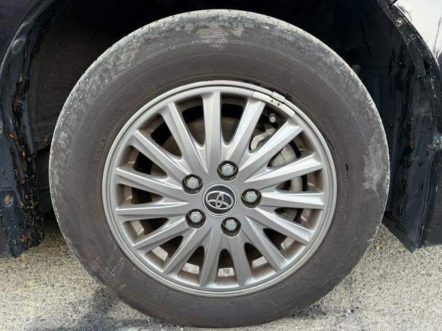 TOYOTA ESQUIRE HYBRID GI