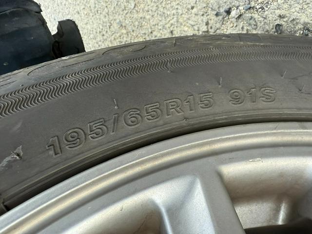 TOYOTA ESQUIRE HYBRID GI