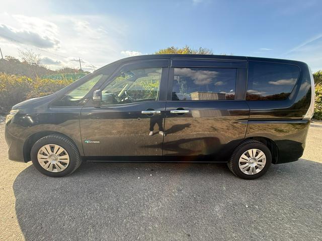 セレナ 20X S-ハイブリッド バックモニター ETC 両側電動スライドドア 横滑り防止ボタン クルーズコントロール サンシェード フリップダウンモニター 後席エアコン オートライト スマートキー(6枚目)