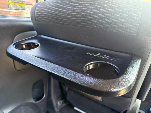 セレナ 20X S-ハイブリッド バックモニター ETC 両側電動スライドドア 横滑り防止ボタン クルーズコントロール サンシェード フリップダウンモニター 後席エアコン オートライト スマートキー(31枚目)