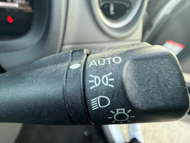 ノート e-パワー B Bluetooth バックカメラ ETC 横滑り防止 レーンキープアシスト 障害物センサー プッシュスタートボタン スマートキー オートライト オートエアコン(14枚目)