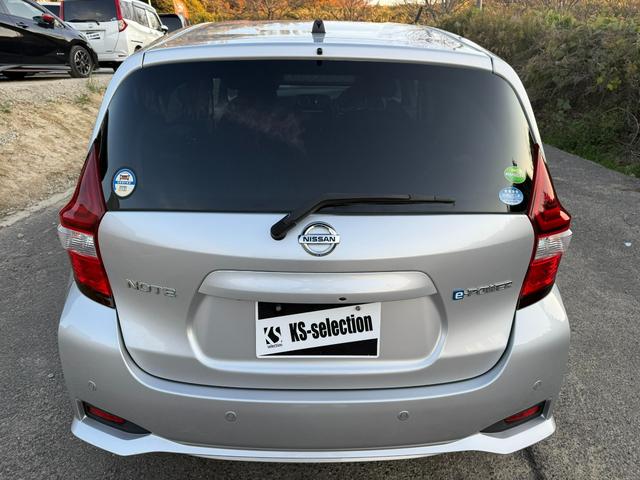 ノート e-パワー B Bluetooth バックカメラ ETC 横滑り防止 レーンキープアシスト 障害物センサー プッシュスタートボタン スマートキー オートライト オートエアコン(35枚目)