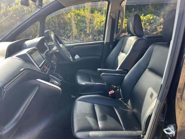 �^�]�ȑ��V�[�g�@�g�p�����Ȃ��Y��ł��@�^�]�Ȃ܂��ɂ͏\���ȃX�y�[�X������A�啿�ȕ��ł��������^�]���Ă�����������ł��������x�ǍD�ł�