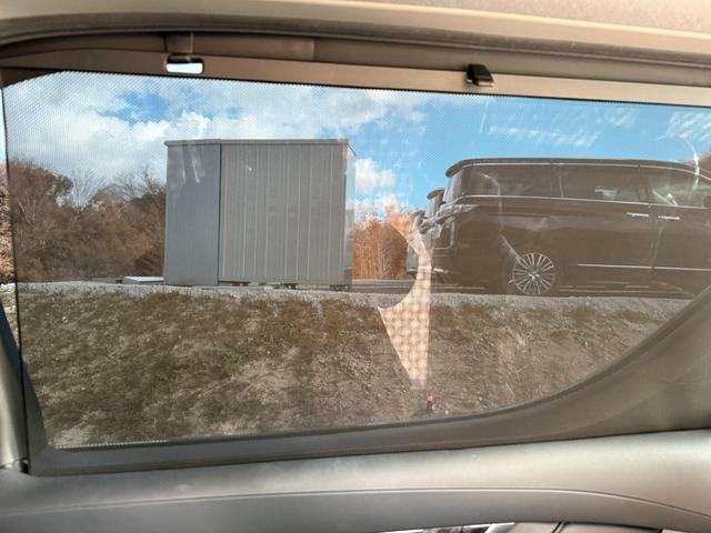 アルファード ２．５Ｓ　Ｃパッケージ　両側電動スライドドア　電動バックドア　フルセグ　Ｂｌｕｅｔｏｏｔｈオーディオ接続可　後席モニター　バックカメラ　ＥＴＣ　オートエアコン　ハンドルヒーター　シートヒーター　シートエアコン　スマートキー（35枚目）