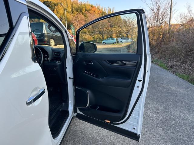 アルファード ２．５Ｓ　Ｃパッケージ　両側電動スライドドア　電動バックドア　フルセグ　Ｂｌｕｅｔｏｏｔｈオーディオ接続可　後席モニター　バックカメラ　ＥＴＣ　オートエアコン　ハンドルヒーター　シートヒーター　シートエアコン　スマートキー（56枚目）