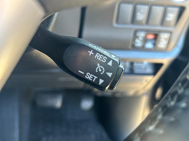 エスクァイア ハイブリッドＧｉ　Ｂｌｕｅｔｏｏｔｈ　バックモニター　シートヒーター　両側電動スライドドア　スマートキー　プッシュスタート　クルーズコントロール　ステアリングスイッチ　フリップダウンモニター　オートライト（22枚目）