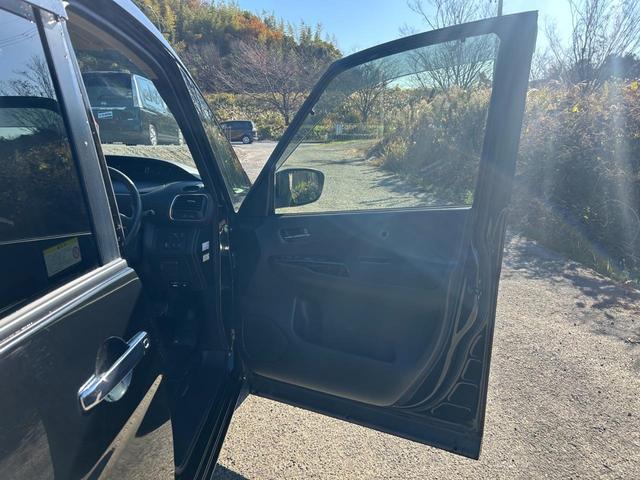 セレナ ハイウェイスターＧ　Ｂｌｕｅｔｏｏｔｈ　バックモニター　サンシェード　フリップダウンモニター　シートヒーター　ステアリングスイッチ　両側電動スライドドア　ＥＴＣ　クルーズコントロール　プッシュスタート（53枚目）