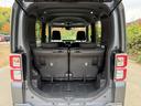 【トランク】収納スペースも十分にございます。２列目を倒してゴルフバックや長尺物を積み込むなど使い方は様々。日常・レジャーと活躍いたします。