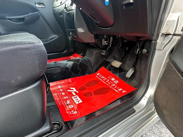 ムーヴ カスタム RS 4気筒ターボ 後期型 社外ナビ フルセグ ETC ディスチャージヘッドライト オートエアコン キーレスエントリー 禁煙車 室内クリーニング済みです(24枚目)