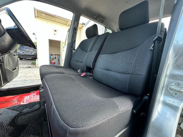 ムーヴ カスタム RS 4気筒ターボ 後期型 社外ナビ フルセグ ETC ディスチャージヘッドライト オートエアコン キーレスエントリー 禁煙車 室内クリーニング済みです(30枚目)