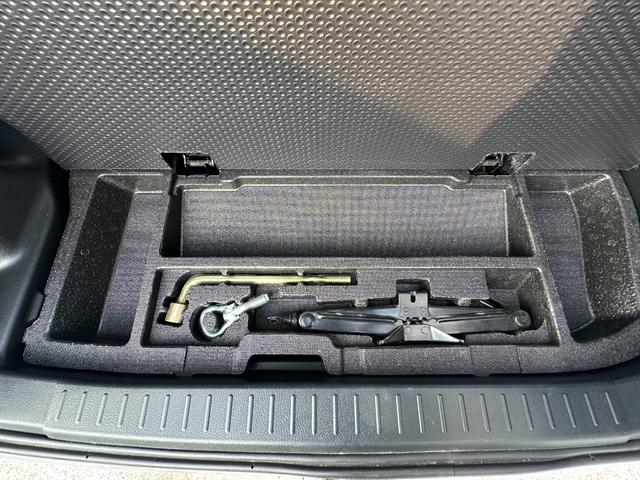 ムーヴ カスタム RS 4気筒ターボ 後期型 社外ナビ フルセグ ETC ディスチャージヘッドライト オートエアコン キーレスエントリー 禁煙車 室内クリーニング済みです(35枚目)