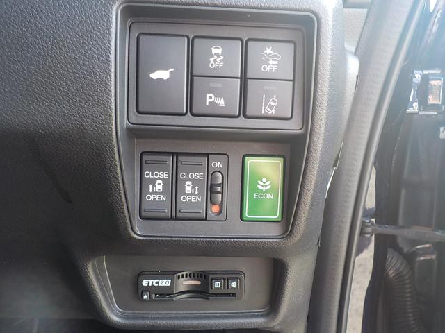 オデッセイ アブソルート・ＥＸ　ホンダセンシング・前後ドライブレコーダー・バックカメラ・Ｗエアコン・ＥＴＣ２．０・両側電動スライドドア・障害物センサー・シートヒーター・ＬＥＤヘッドライト・電動リアゲート・アルミホイール・（9枚目）