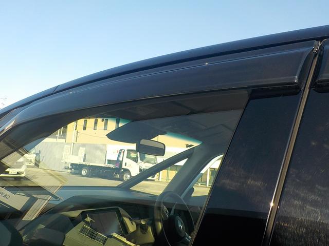 フィット クロスター　ワンオーナー・ツートンボディカラー・ホンダセンシング・Ｂｌｕｅｔｏｏｔｈ・バックカメラ・障害物センサー・衝突被害軽減ブレーキ・ＣＤ＆ＤＶＤ再生可・ＬＥＤヘッドライト（31枚目）