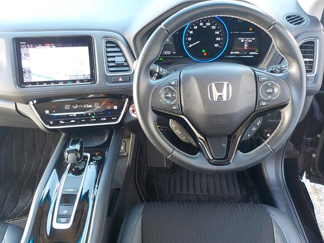 ヴェゼル ハイブリッドＺ・ホンダセンシング　ワンオーナー・Ｂｌｕｅｔｏｏｔｈ・シートヒーター・前後ドライブレコーダー・バックカメラ・ＥＴＣ車載器・ＨＤＭＩ・８インチナビ・ＬＥＤヘッドライト・純正アルミホイール・ＭＴモード（12枚目）
