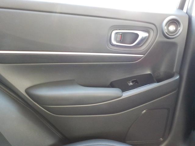 ヴェゼル ｅ：ＨＥＶＺ　ワンオーナー・前後ドライブレコーダー・バックカメラ・マルチビューカメラ・ＥＴＣ２．０・シートヒーター・衝突被害軽減ブレーキ・ＬＥＤヘッドライト・ハーフレザーシート・メモリーナビ・フルセグＴＶ（53枚目）