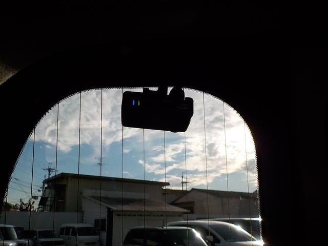 ステップワゴンスパーダ スパーダ・クールスピリットホンダセンシング　ワンオーナー・ホンダセンシング・前後ドライブレコーダー・バックカメラ・シートヒーター・リアモニター・ＨＤＭＩ・両側電動スライドドア・ＬＥＤヘッドライト・衝突被害軽減ブレーキ（7枚目）