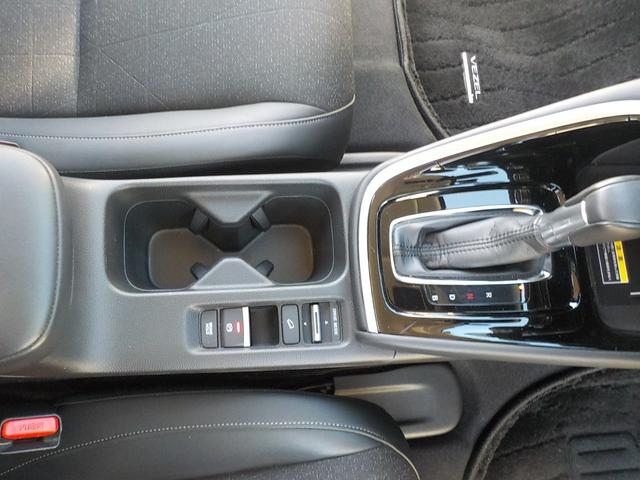 ヴェゼル ｅ：ＨＥＶＺ　ワンオーナー・バックカメラ・前後ドライブレコーダー・ホンダコネクト・ホンダセンシング・障害物センサー・ステアリングヒーター・ＥＴＣ２．０・ＬＥＤヘッドライト・フロントフォグライト（18枚目）