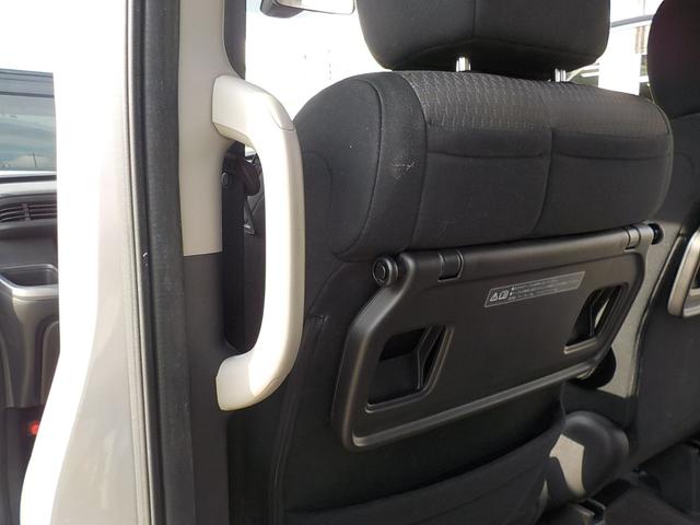 ステップワゴンスパーダ スパーダ ワンオーナー・Bluetooth・ホンダセンシング・バックカメラ・衝突被害軽減ブレーキ・ETC車載器・両側電動スライドドア・LEDヘッドライト・ウォークスルー・CD&DVD再生可(32枚目)